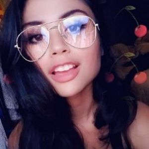 Meet your Posher, Petra